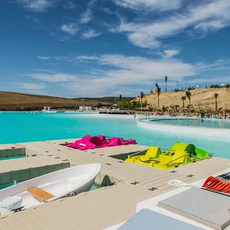 Al-1713 - - Alcazaba Lagoon إِستيبونا